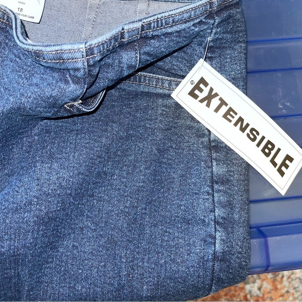 NWT- Sahalie Dream Jeans. Size 18 New- old stock from 2005 - Picture 10 of 10